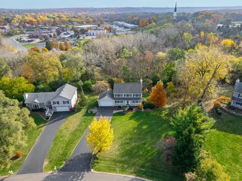 View/Area - 841 Hemlock Dr, Sleepy Hollow, IL 60118 photo 6 of 9