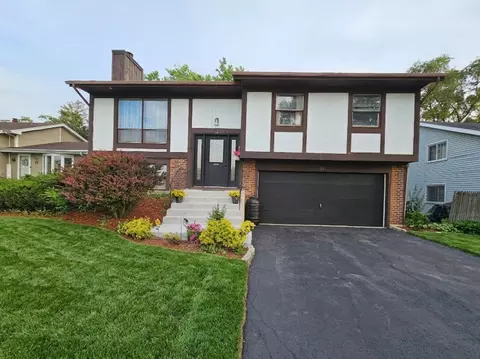 31 Abbeywood Dr, Romeoville, IL 60446
