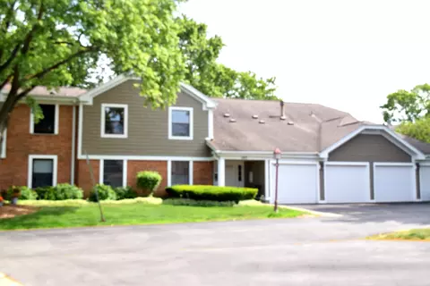 285 Mayfair Ln #2C, Schaumburg, IL 60193