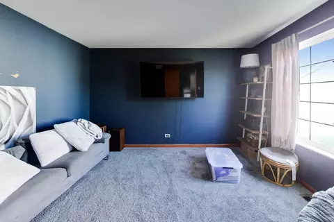 Living - 1669 Montclair Dr, Elgin, IL 60123 photo 3 of 3