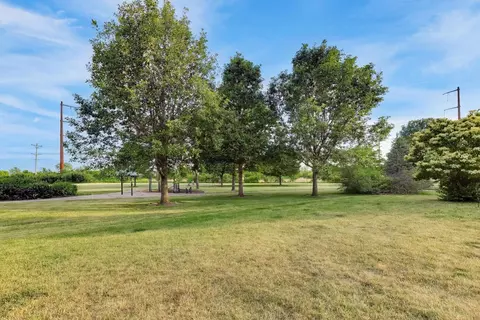 Exterior - 1669 Montclair Dr, Elgin, IL 60123 photo 5 of 7
