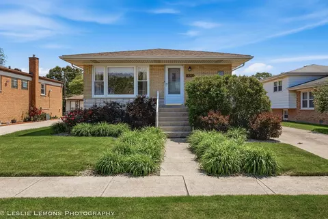 12213 S Hamlin Ave, Alsip, IL 60803