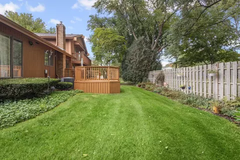 Exterior - 1905 Salem Rd, Elgin, IL 60123 photo 7 of 7