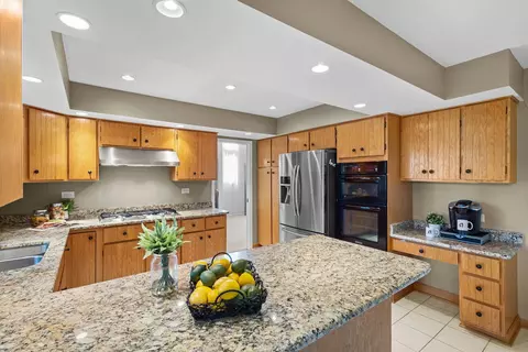 Kitchen - 1905 Salem Rd, Elgin, IL 60123 photo 3 of 3