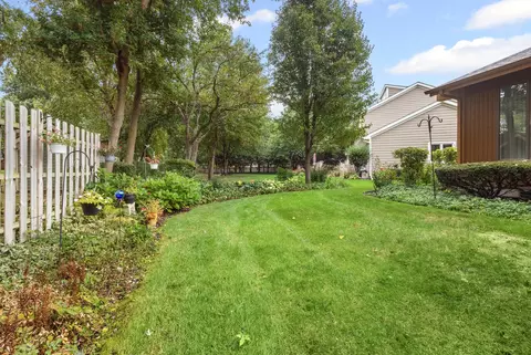 Exterior - 1905 Salem Rd, Elgin, IL 60123 photo 3 of 7