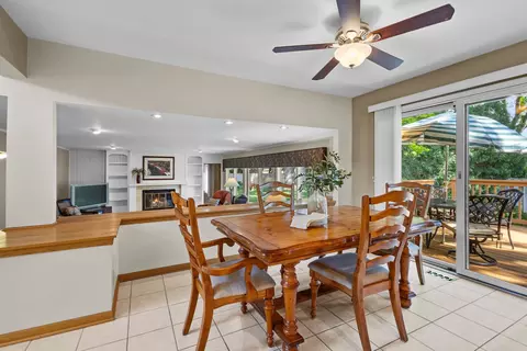 Dining - 1905 Salem Rd, Elgin, IL 60123 photo 3 of 4