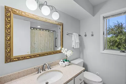 Bath - 1905 Salem Rd, Elgin, IL 60123 photo 2 of 4