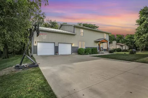 8909 N 2300 East Rd, Fairbury, IL 61739