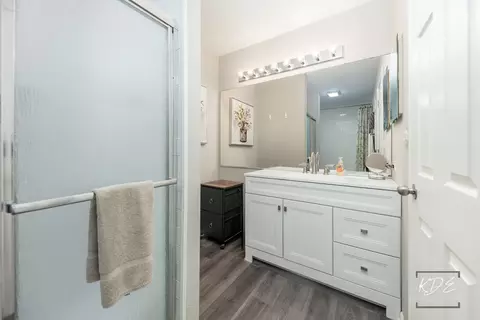 Bath - 21255 Silktree Cir, Plainfield, IL 60544 photo 1 of 4