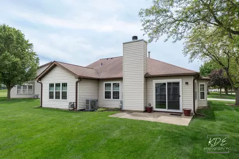 Exterior - 21255 Silktree Cir, Plainfield, IL 60544 photo 2 of 11