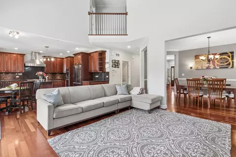 Other - 822 E Prairie Ave, Des Plaines, IL 60016 photo 2 of 8