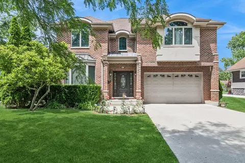 822 E Prairie Ave, Des Plaines, IL 60016