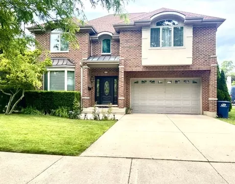 Exterior - 822 E Prairie Ave, Des Plaines, IL 60016 photo 3 of 6