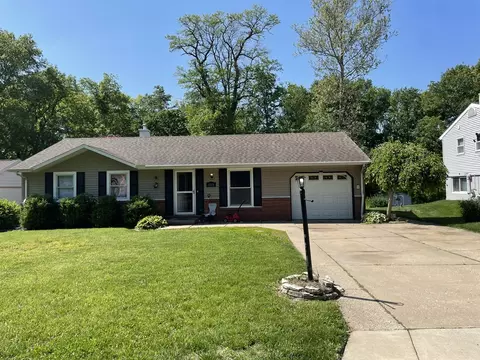 4918 W Hopewood Ln, Peoria, IL 61607