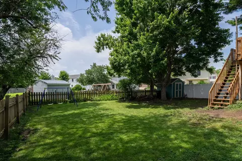 Exterior - 301 Bentley Dr, Normal, IL 61761 photo 7 of 9