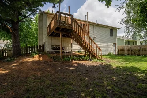 Exterior - 301 Bentley Dr, Normal, IL 61761 photo 6 of 9