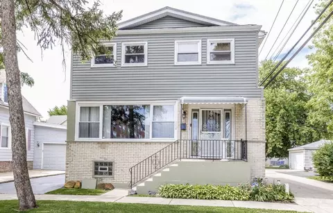 1910 Dewey Ave, Evanston, IL 60201