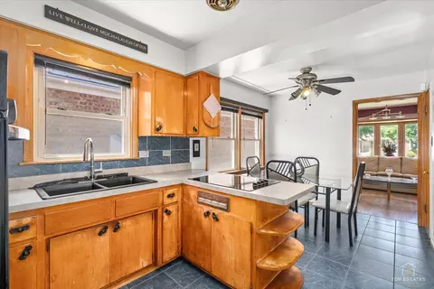 Kitchen - 3437 W 84th Pl, Chicago, IL 60652 photo 4 of 4
