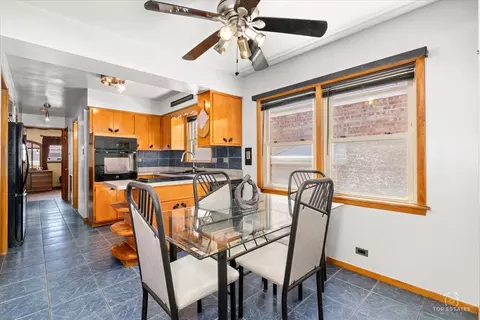 Dining - 3437 W 84th Pl, Chicago, IL 60652 photo 1 of 1