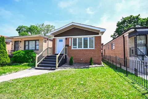 Exterior - 1237 E 95th St, Chicago, IL 60628 photo 2 of 5
