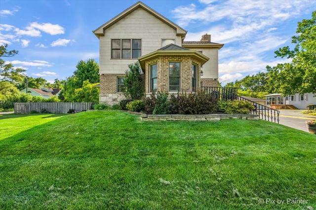 4 N260 Walter Rd, Addison, IL 60101