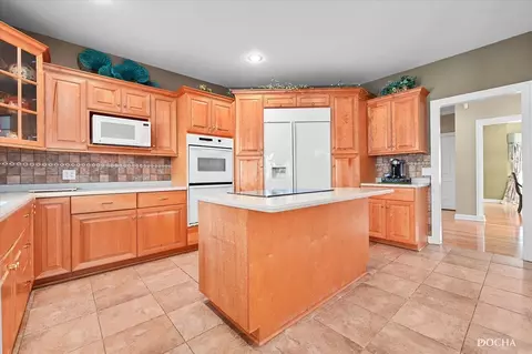 Kitchen - 3068 E 1879th Rd, Ottawa, IL 61350 photo 1 of 3