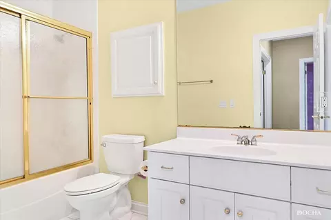 Bath - 3068 E 1879th Rd, Ottawa, IL 61350 photo 3 of 7