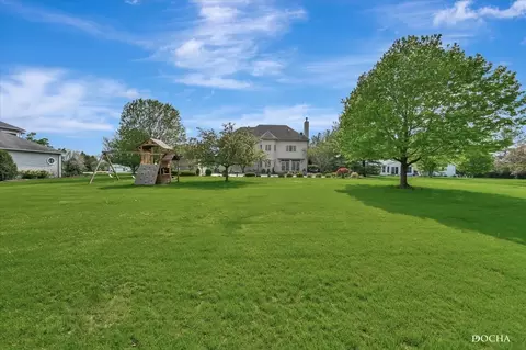 Exterior - 3068 E 1879th Rd, Ottawa, IL 61350 photo 9 of 10