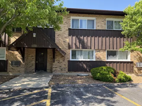 2200 Arbor Cir #1, Downers Grove, IL 60515