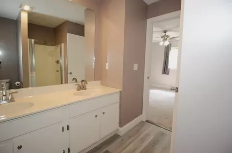 Bath - 1702 Rockingham Dr #4, Normal, IL 61761 photo 3 of 4