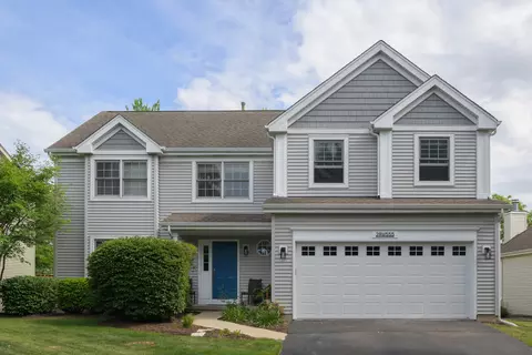 39 W555 Sulley Dr, Geneva, IL 60134