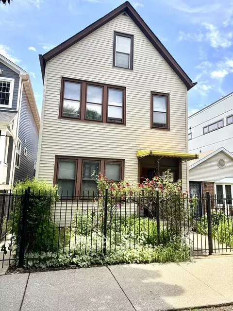 1748 N Artesian Ave, Chicago, IL 60647
