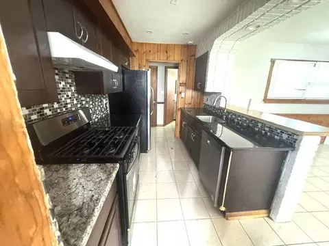 2910 Killarney Dr, Cary, IL 60013 photo 6
