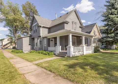 1802 15th St, Moline, IL 61265
