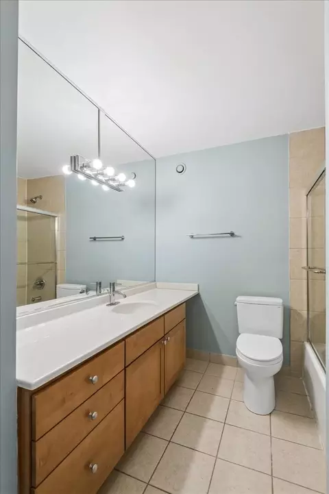 Bath - 30 E Huron St #4905, Chicago, IL 60611 photo 3 of 4