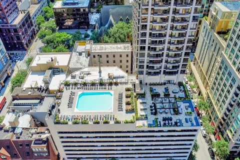 Exterior - 30 E Huron St #4905, Chicago, IL 60611 photo 4 of 5