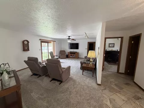 Living - 1804 Bruce St, Morris, IL 60450 photo 1 of 6