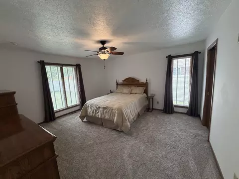 Bedroom - 1804 Bruce St, Morris, IL 60450 photo 2 of 2
