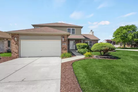 4606 Newberry Ave, Oak Forest, IL 60452