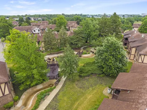View/Area - 1608 Thames Ct #A, Wheaton, IL 60189 photo 1 of 15