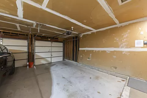 Exterior - 1608 Thames Ct #A, Wheaton, IL 60189 photo 3 of 6