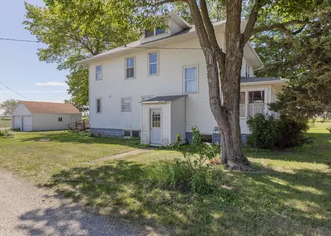 Exterior - 29058 E 2700 St, Prophetstown, IL 61277 photo 3 of 10
