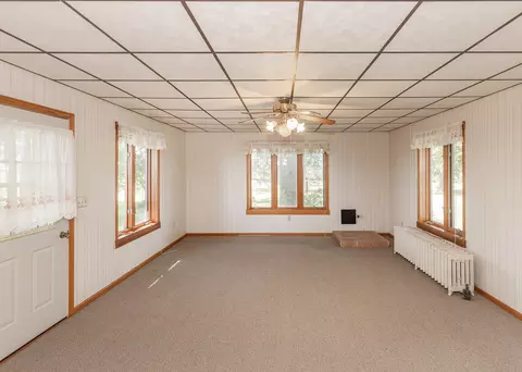 Living - 29058 E 2700 St, Prophetstown, IL 61277 photo 2 of 6