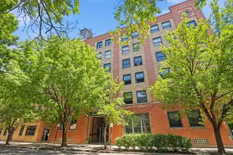 515 N Noble St #310, Chicago, IL 60642
