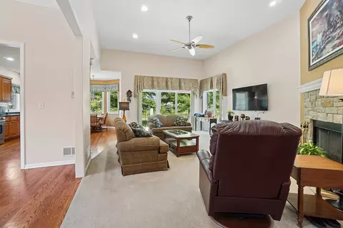 512 Highlington Ct, Beecher, IL 60401 photo 10