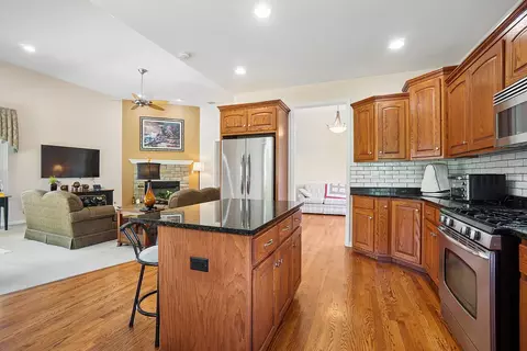512 Highlington Ct, Beecher, IL 60401 photo 6