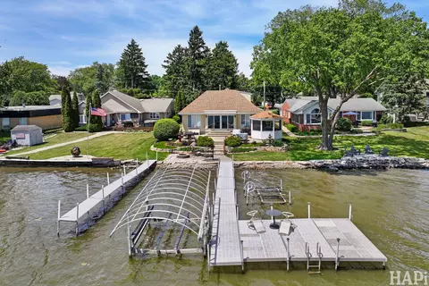 Other - 716 S Riverside Dr, Mchenry, IL 60050 photo 10 of 15