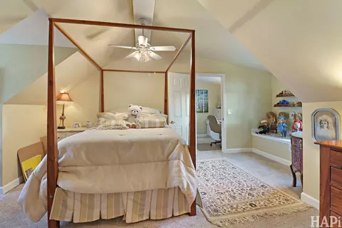 Bedroom - 716 S Riverside Dr, Mchenry, IL 60050 photo 5 of 6