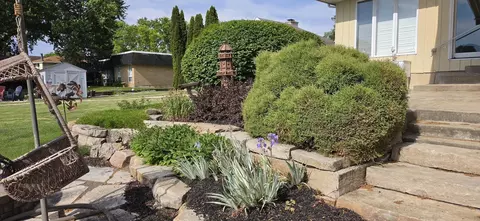 Exterior - 716 S Riverside Dr, Mchenry, IL 60050 photo 10 of 14