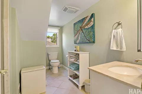 Bath - 716 S Riverside Dr, Mchenry, IL 60050 photo 2 of 4